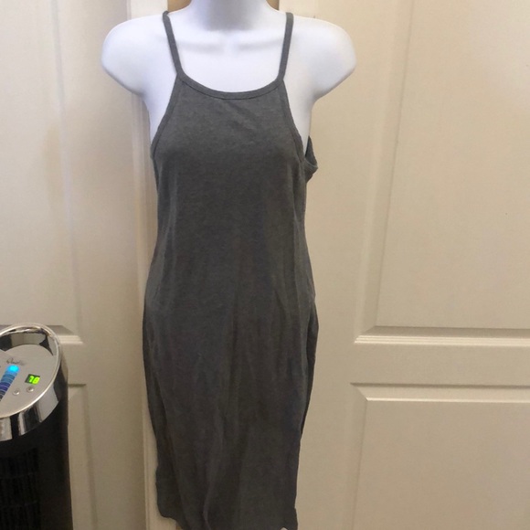 Bozzolo Dresses & Skirts - *4 for $15!* Gray Mid Length Dress Bozzolo Dresses & Skirts - *4 for $15!* Gray Mid Length Dress